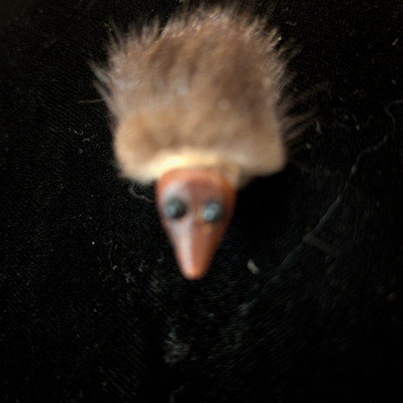 Vintage art deco fur hedgehog pin Broach S - Picture 4 of 4